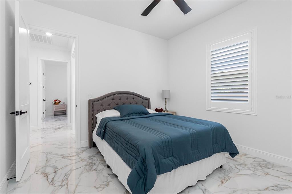 17117 Lakeshore Road Lutz, FL 33558 - Photo 20 of 48
