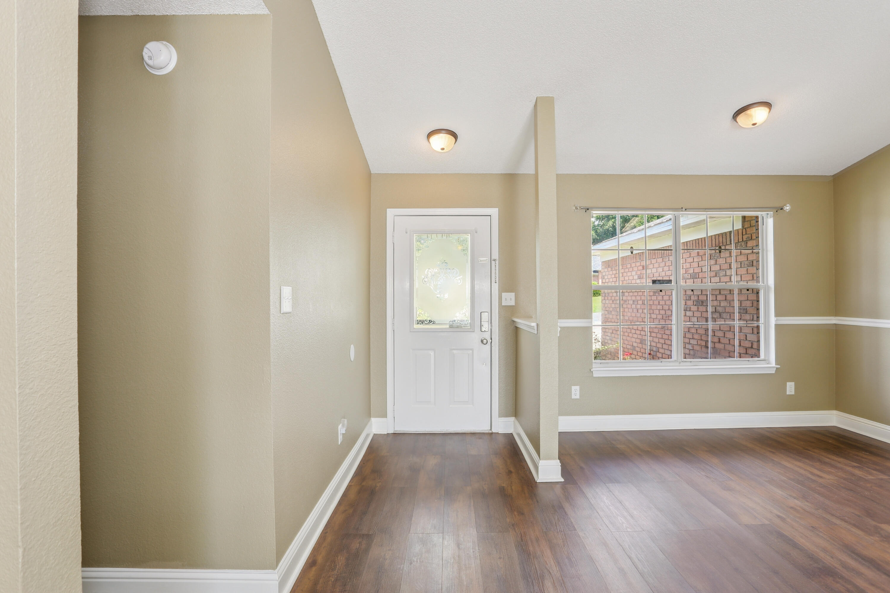 5833 Pebble Ridge Drive Milton, FL 32583 - Photo 3 of 28