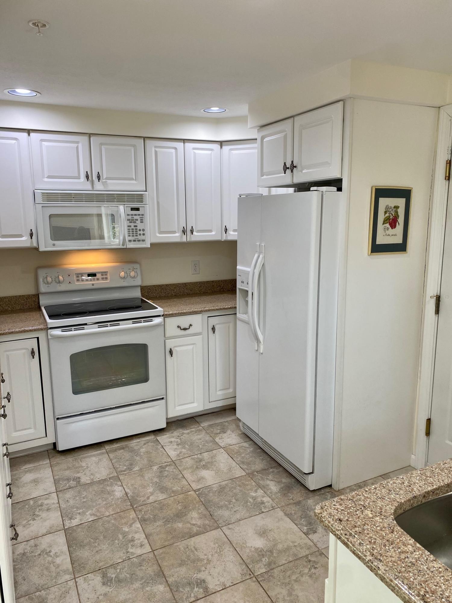 15 Ridgefield Drive, Unit 53 Gorham, ME 04038 - Photo 10 of 47 1 (12)