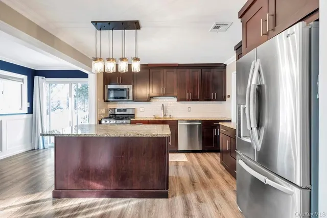 $775,000 | 178 Missouri Avenue, Bay Shore, NY 11706