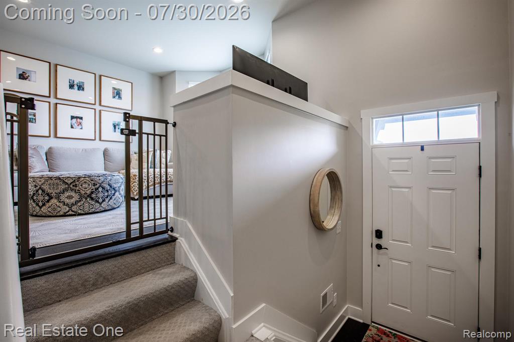 2785 Hartwick Drive Rochester, MI 48307 - Photo 2 of 33 Gallery Image 2