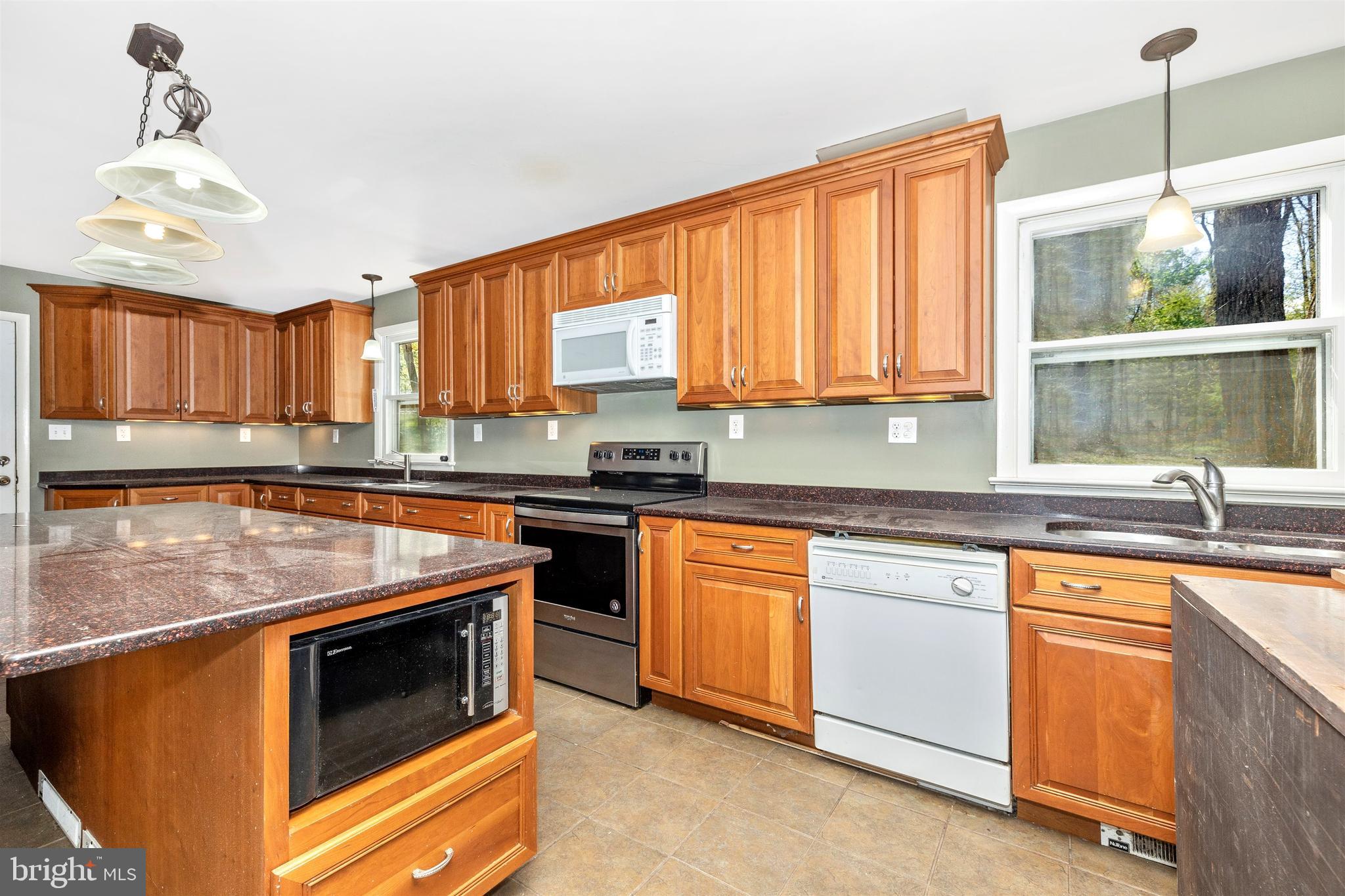 2693 Walston Road Mount Airy, MD 21771 - Photo 12 of 68 Gallery Image 12