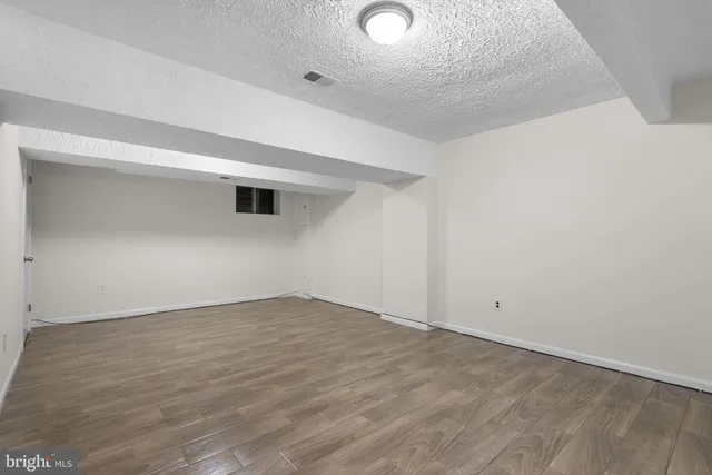 $3,100 | 1713 Redgate Farms Court, Rockville, MD 20850