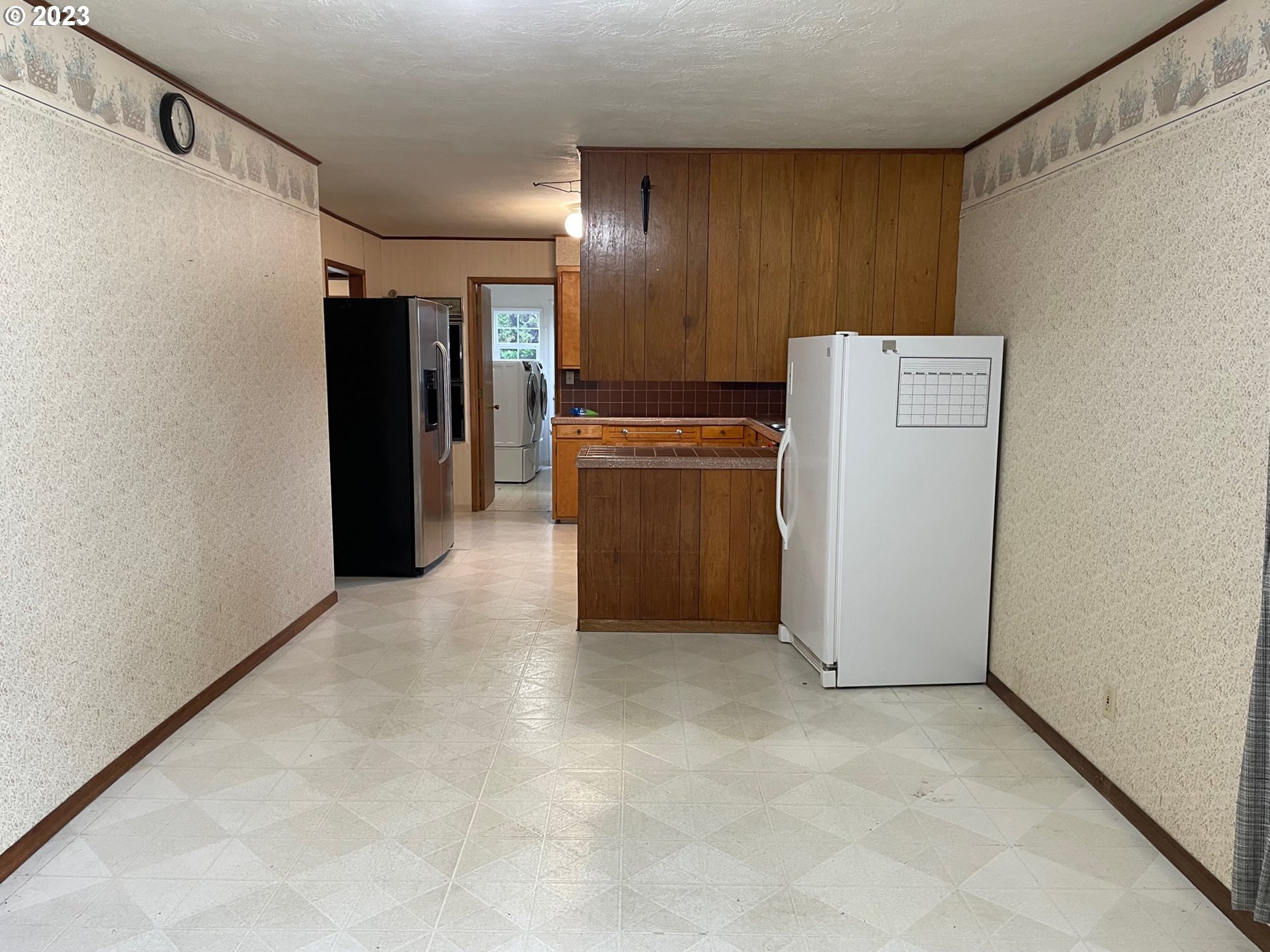 3010 Morris Place Reedsport, OR 97467 - Photo 14 of 32 Kitchen/Dining Room