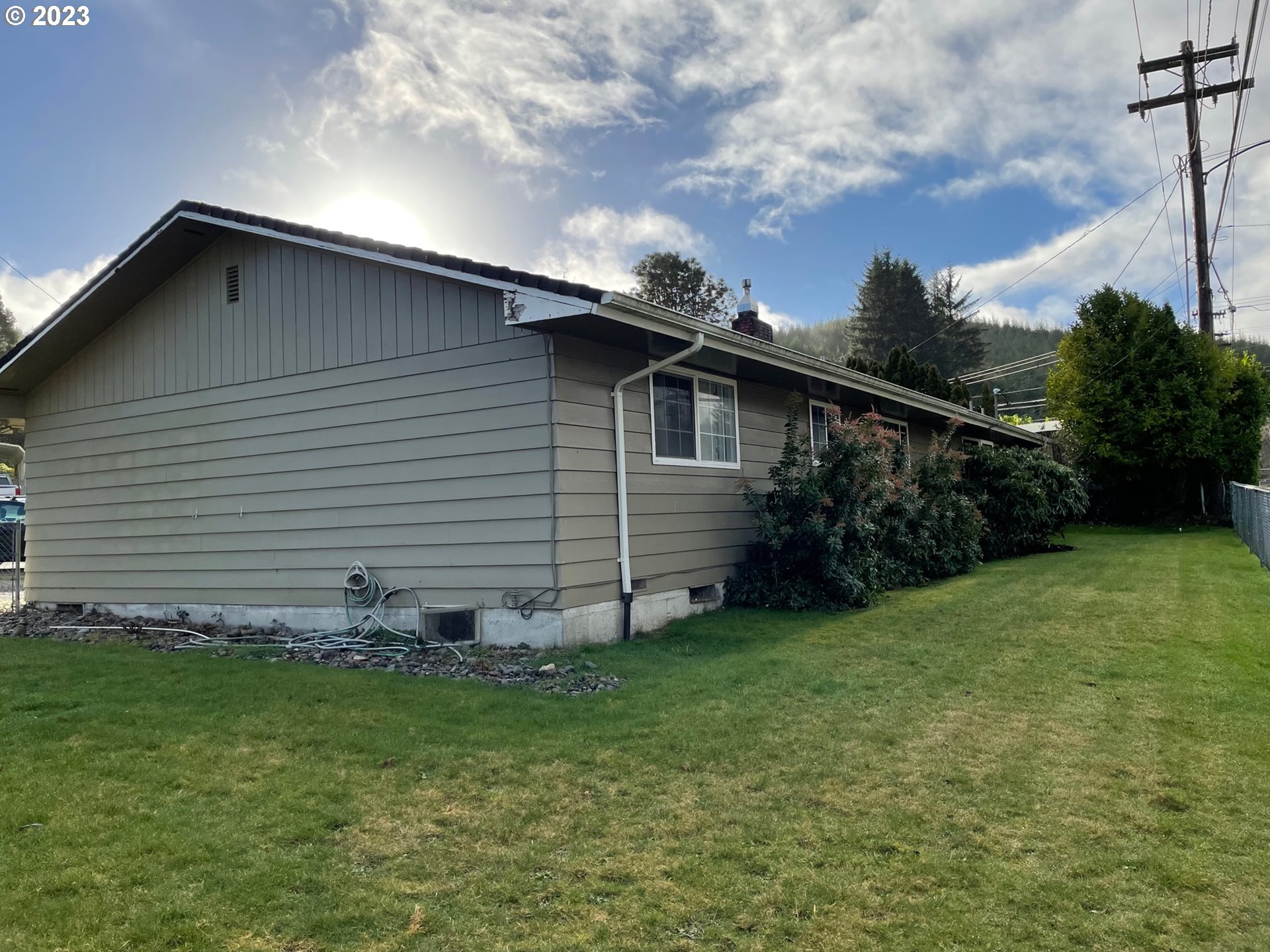 3010 Morris Place Reedsport, OR 97467 - Photo 6 of 32 Yard