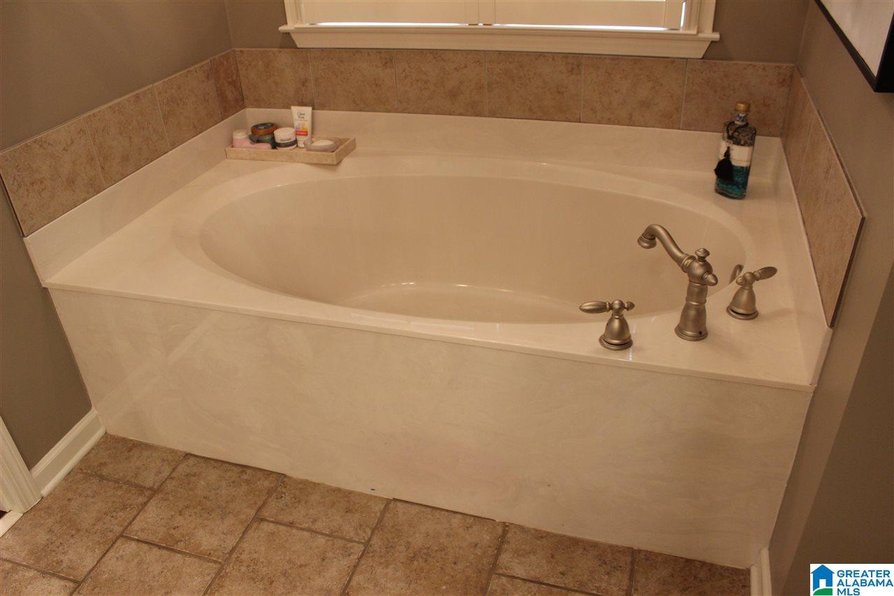 3052 Valley Ridge Road Hoover, AL 35242 - Photo 20 of 42