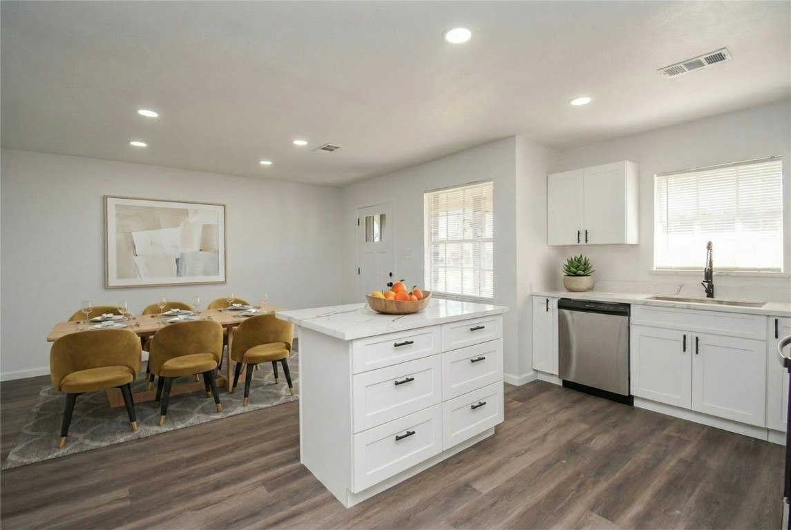 514 Peach Spring Drive Houston, TX 77037 - Photo 3 of 27 a living room with furniture and wooden floor