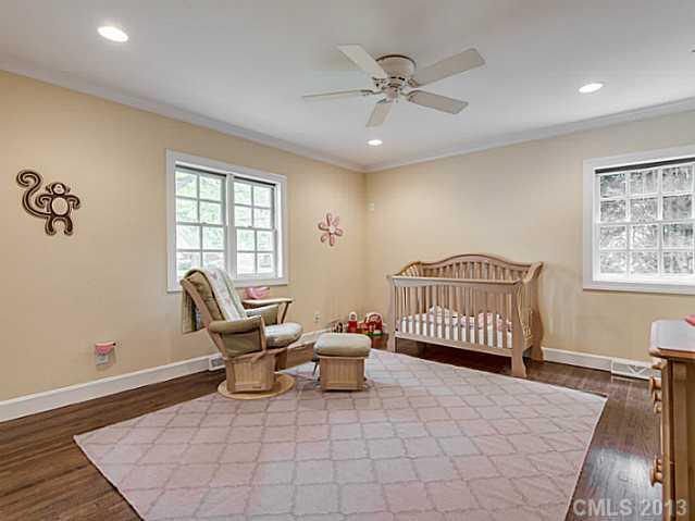 2800 Sharon Road Charlotte, NC 28211 - Photo 8 of 16 Gallery Image 8