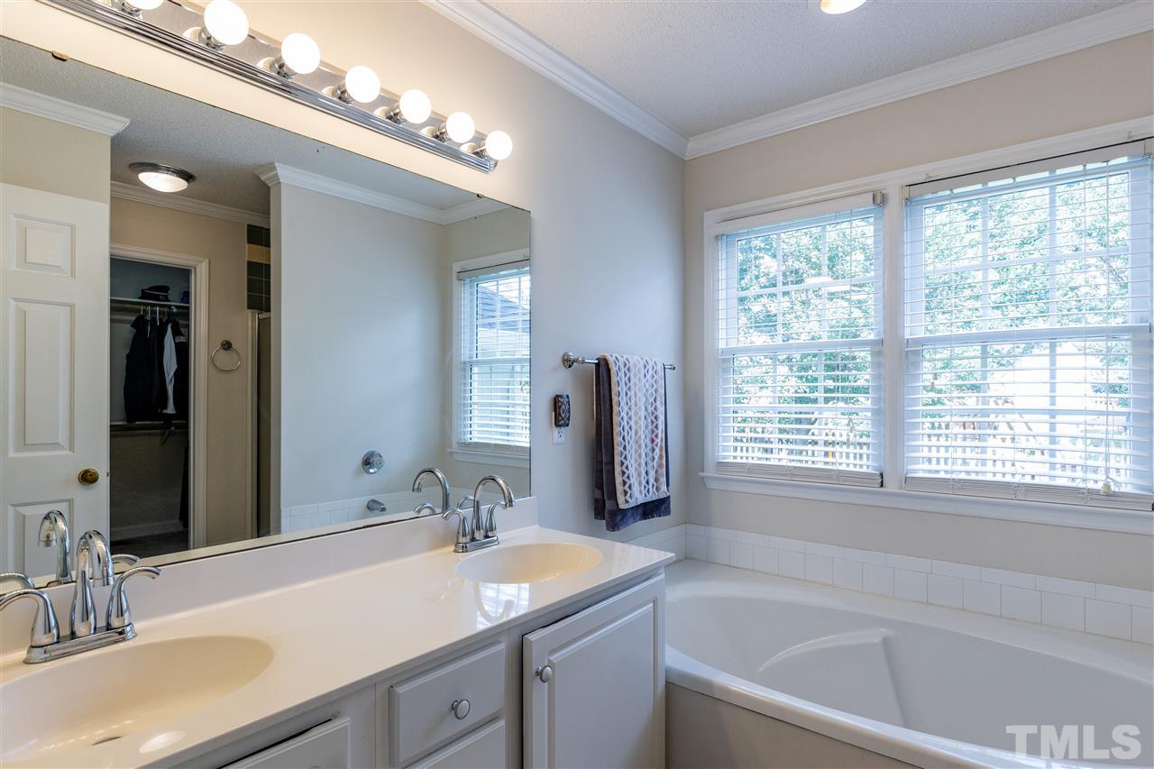 4319 Riverport Road Raleigh, NC 27616 - Photo 17 of 26