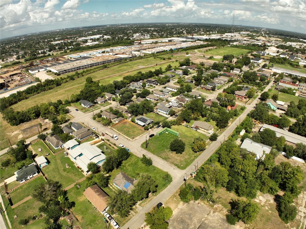 2511 Jones Street Houston, TX 77026 - Photo 9 of 9