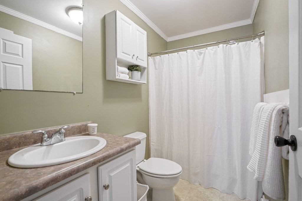 207 Cushing Street Hingham, MA 02043 - Photo 23 of 36