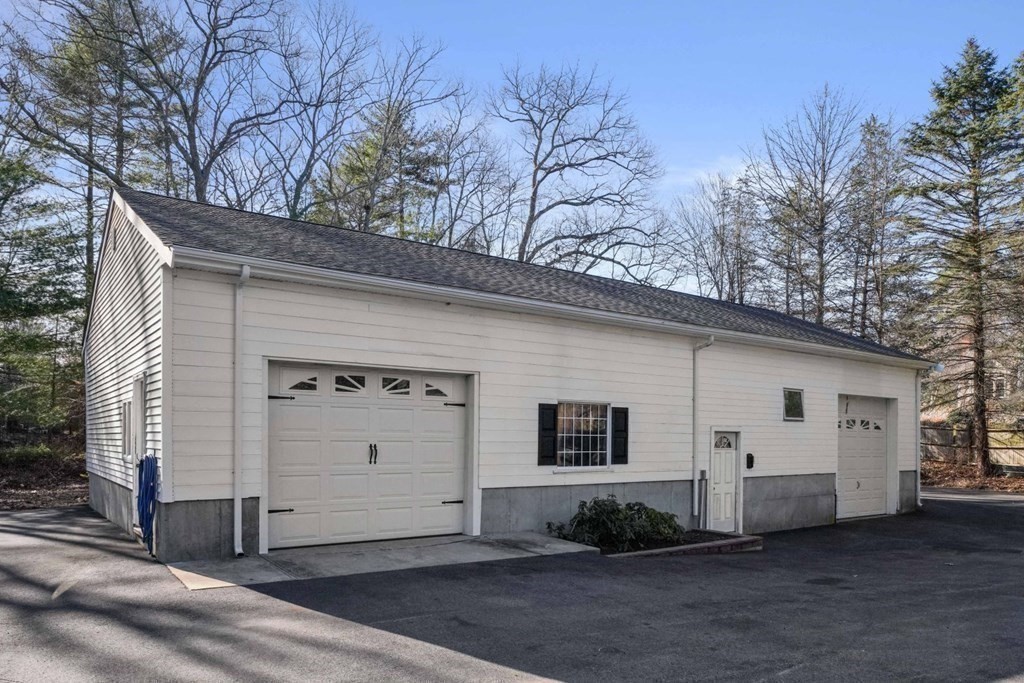 207 Cushing Street Hingham, MA 02043 - Photo 28 of 36