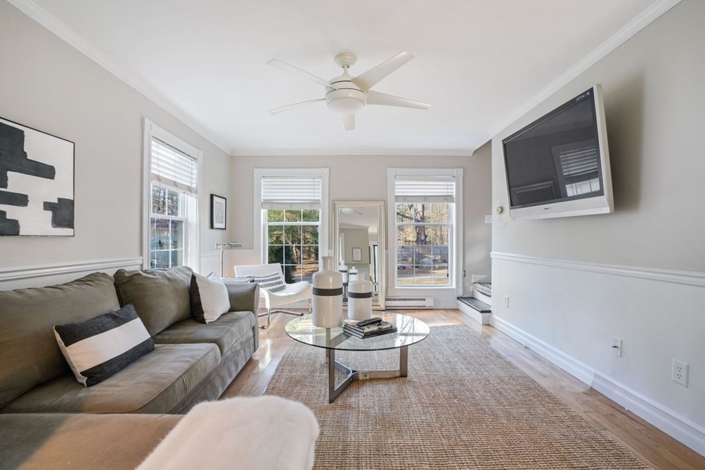207 Cushing Street Hingham, MA 02043 - Photo 5 of 36