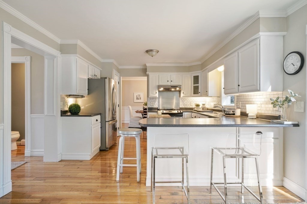 207 Cushing Street Hingham, MA 02043 - Photo 9 of 36