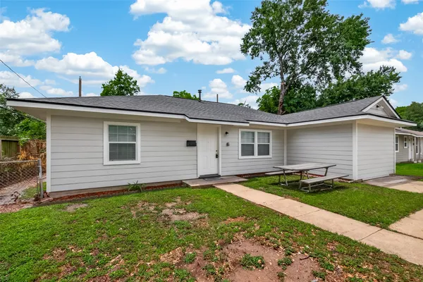 $2,000 | 14022 Rosecrest Drive, Houston, TX 77045