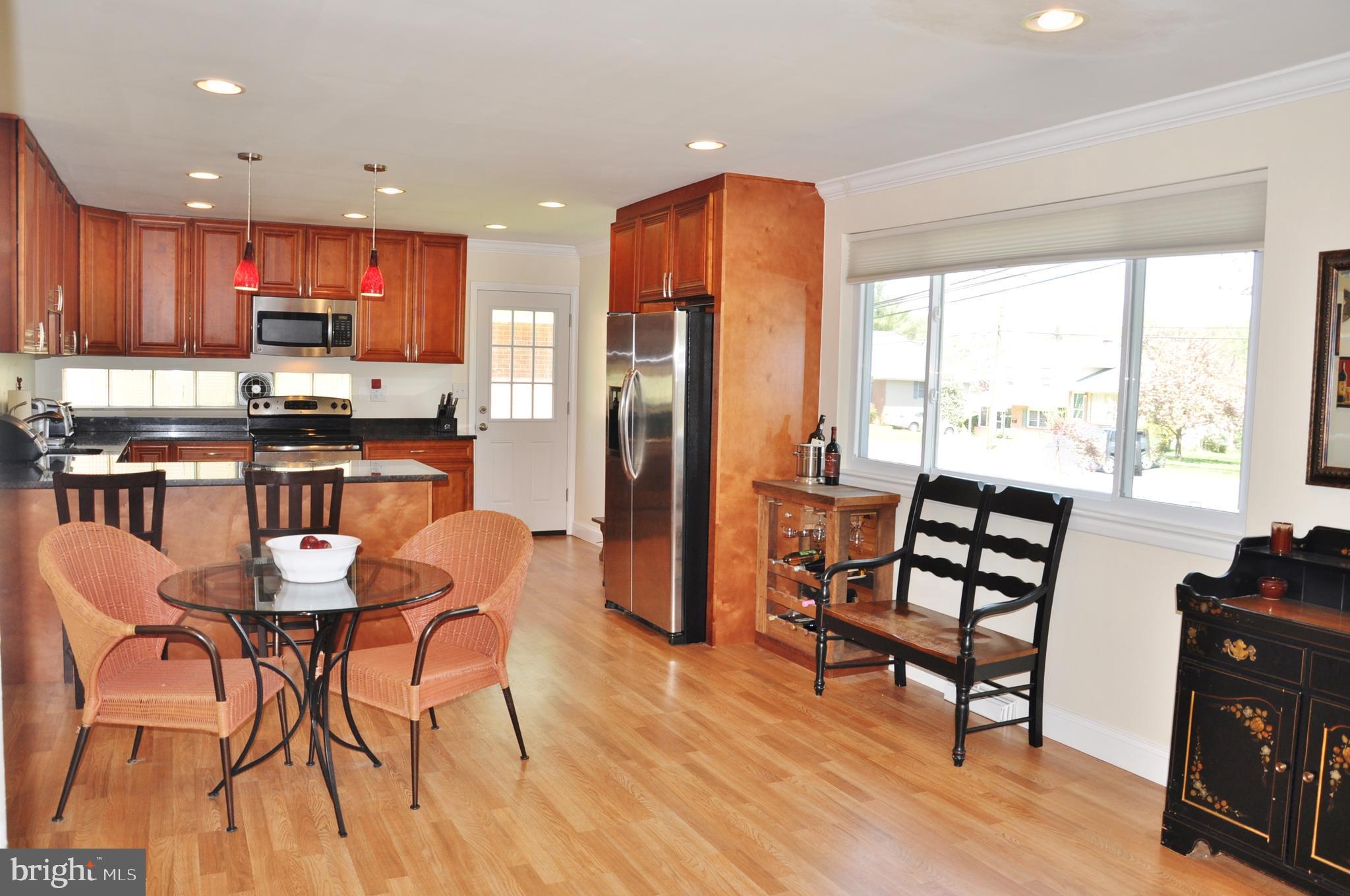 913 Cromwell Bridge Road Towson, MD 21286 - Photo 22 of 67 Kitchen