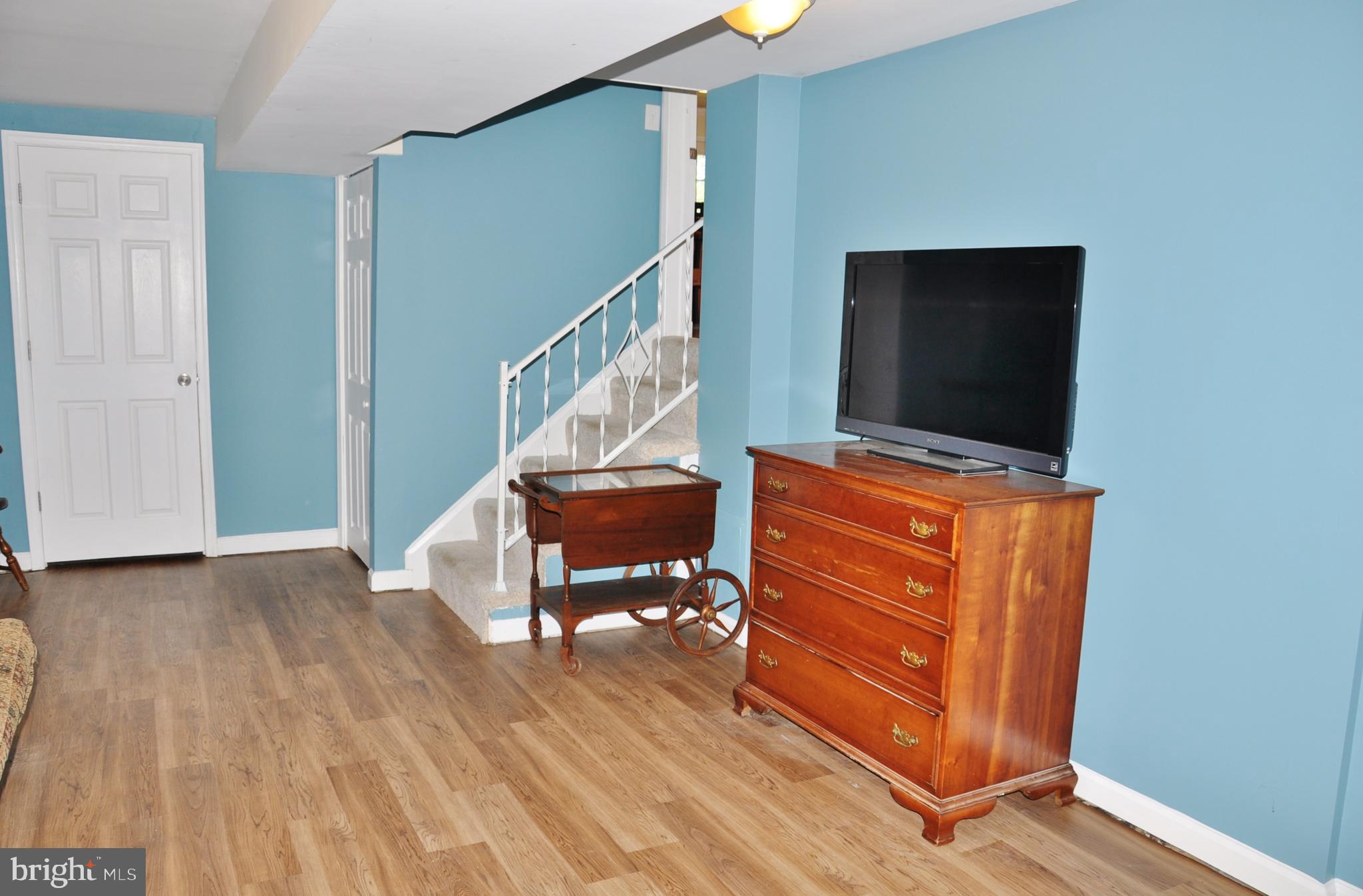 913 Cromwell Bridge Road Towson, MD 21286 - Photo 26 of 67 Family Room