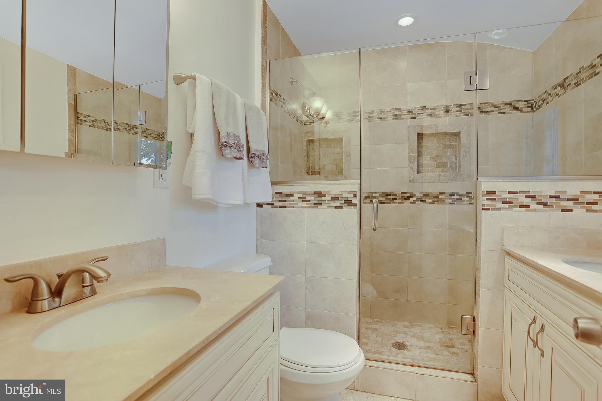 913 Cromwell Bridge Road Towson, MD 21286 - Photo 4 of 67 Bath (Master)