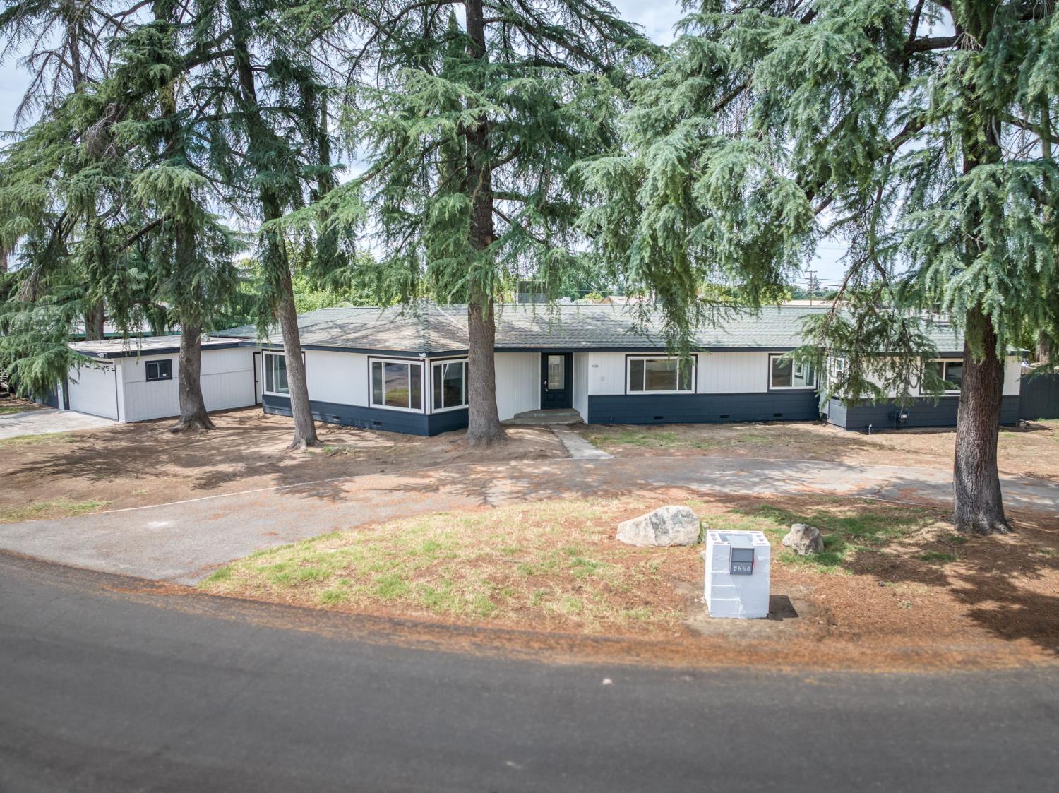 4205 Ralph Lane North Fresno, CA 93727 - Photo 53 of 59