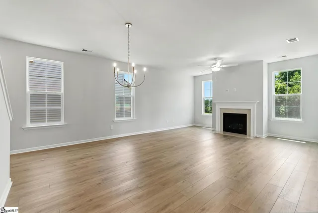 $306,000 | 7015 New Horizons Lane, Boiling Springs, SC 29316