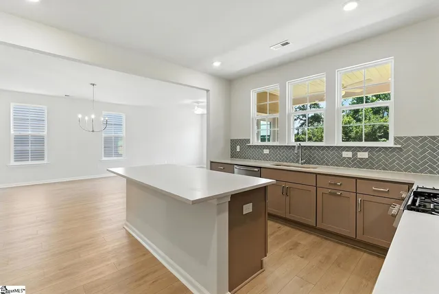 $306,000 | 7015 New Horizons Lane, Boiling Springs, SC 29316