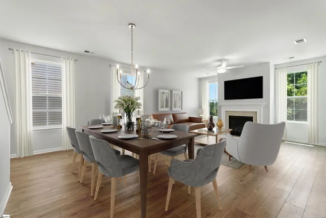 $306,000 | 7015 New Horizons Lane, Boiling Springs, SC 29316