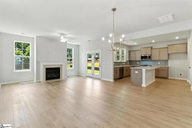 $306,000 | 7015 New Horizons Lane, Boiling Springs, SC 29316