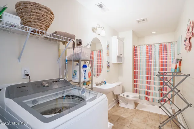 $3,200 | 202 Dobbs Street, Unit C, Atlantic Beach, NC 28512