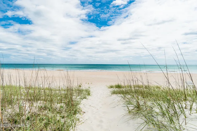 $3,200 | 202 Dobbs Street, Unit C, Atlantic Beach, NC 28512