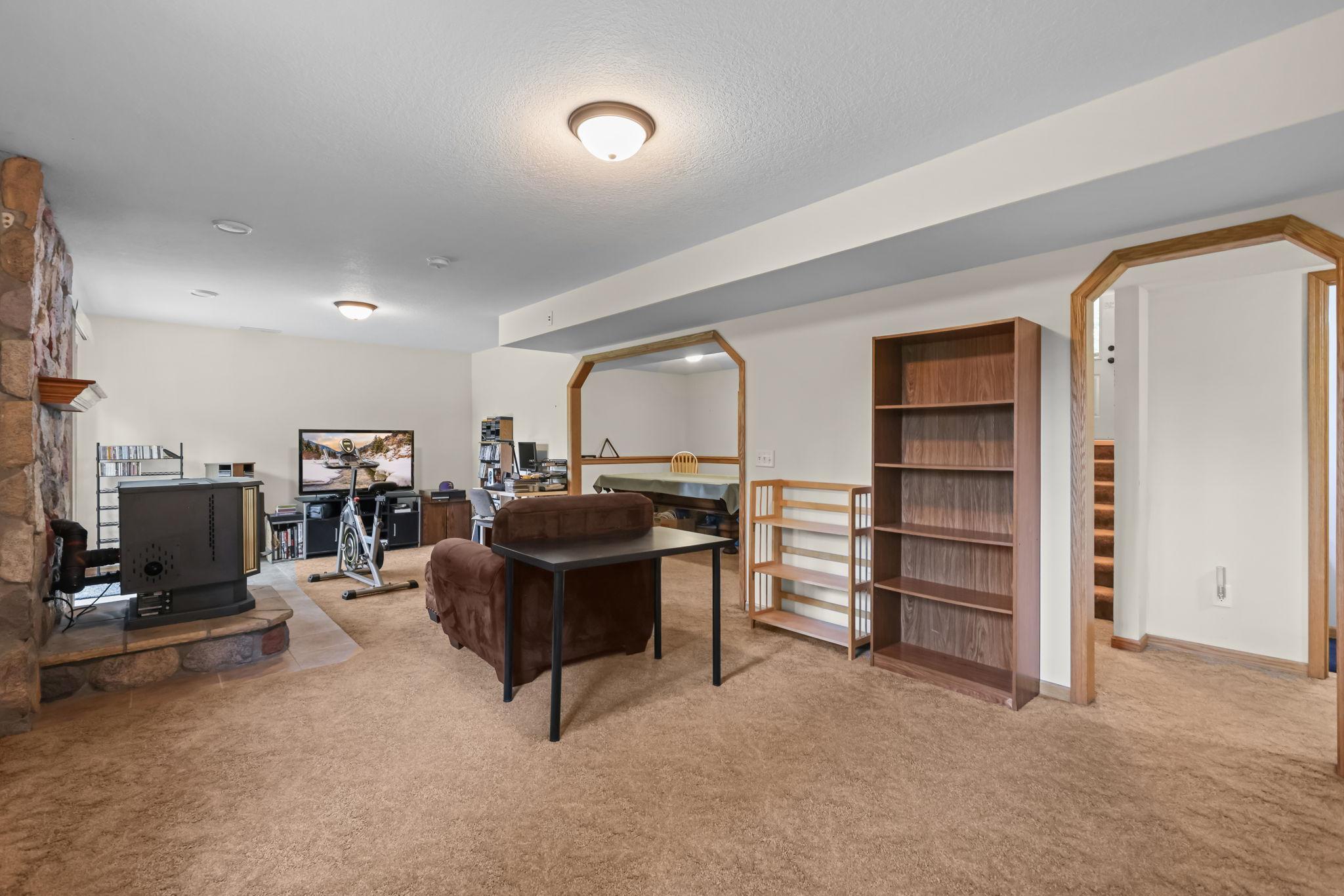 440 Grove Road Wyoming, MN 55092 - Photo 18 of 34