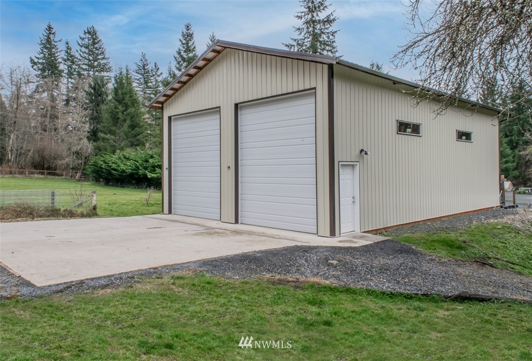 414 Newberg Road Snohomish, WA 98290 - Photo 3 of 31