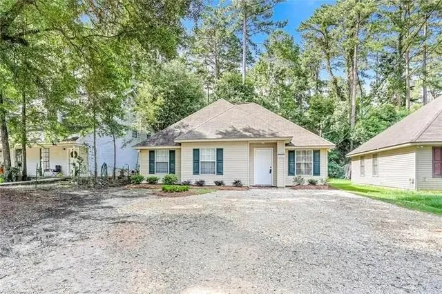 $1,600 | 19459 Slemmer Road, Covington, LA 70433