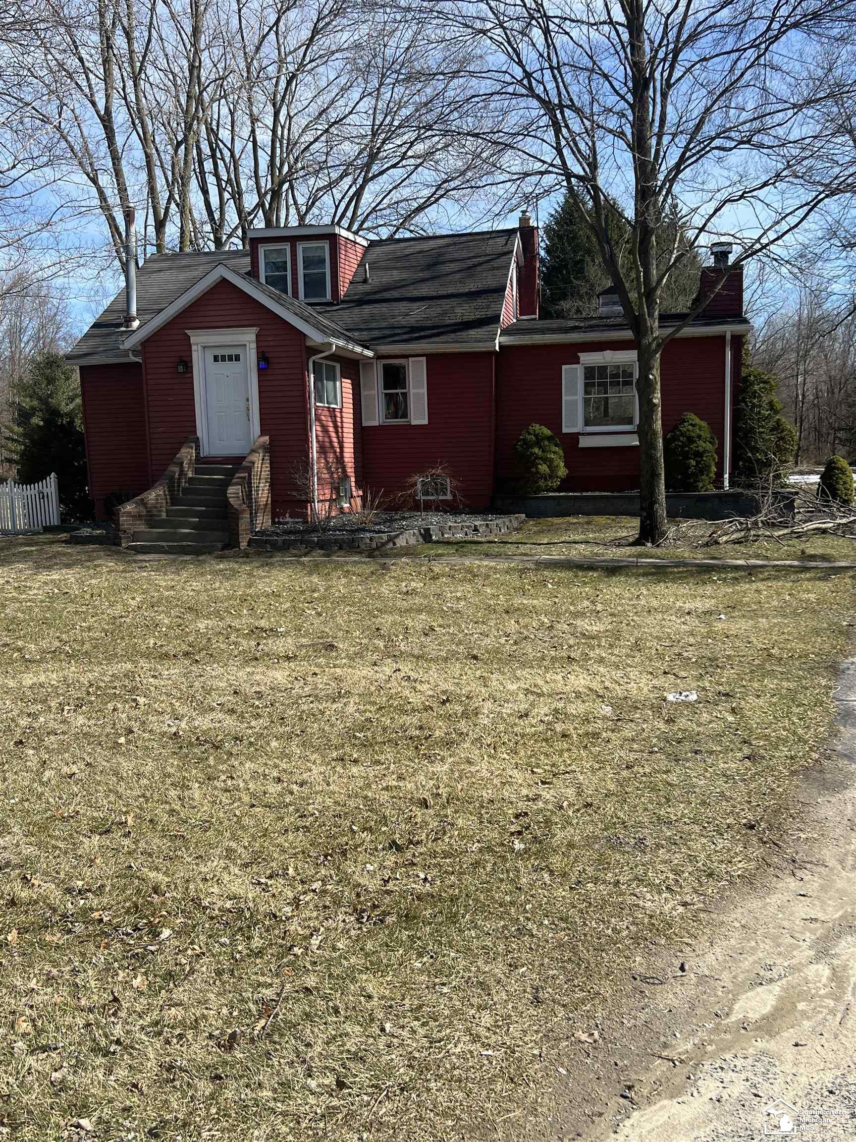 24433 Sumpter Road Belleville, MI 48111 - Photo 3 of 82 50105681-2.JPG
