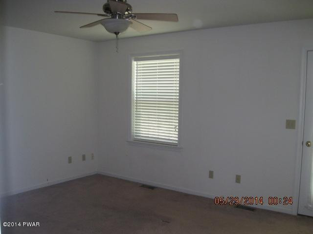 109 East Lakeview Road Lackawaxen, PA 18435 - Photo 10 of 20
