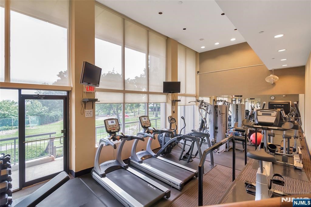 4 Horizon Road, Unit 1210 Fort Lee, NJ 07024 - Photo 26 of 29