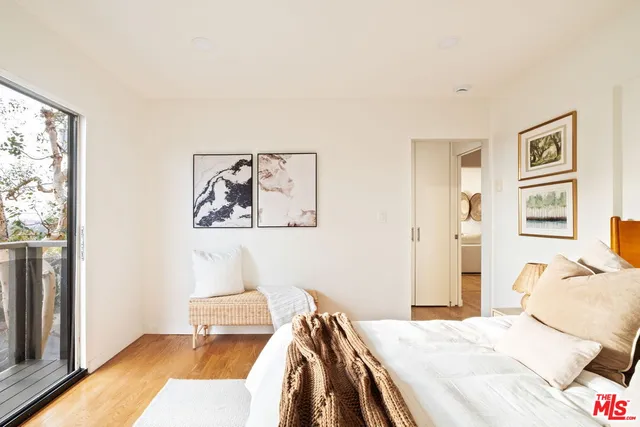 $965,000 | 302 Ashland Avenue, Unit 201, Santa Monica, CA 90405