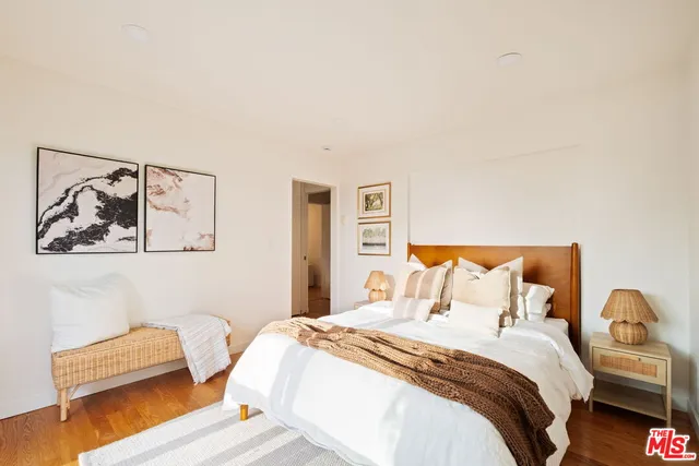 $965,000 | 302 Ashland Avenue, Unit 201, Santa Monica, CA 90405