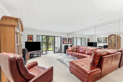 $229,950 | 9283 Vista Del Lago, Unit G, Boca Raton, FL 33428