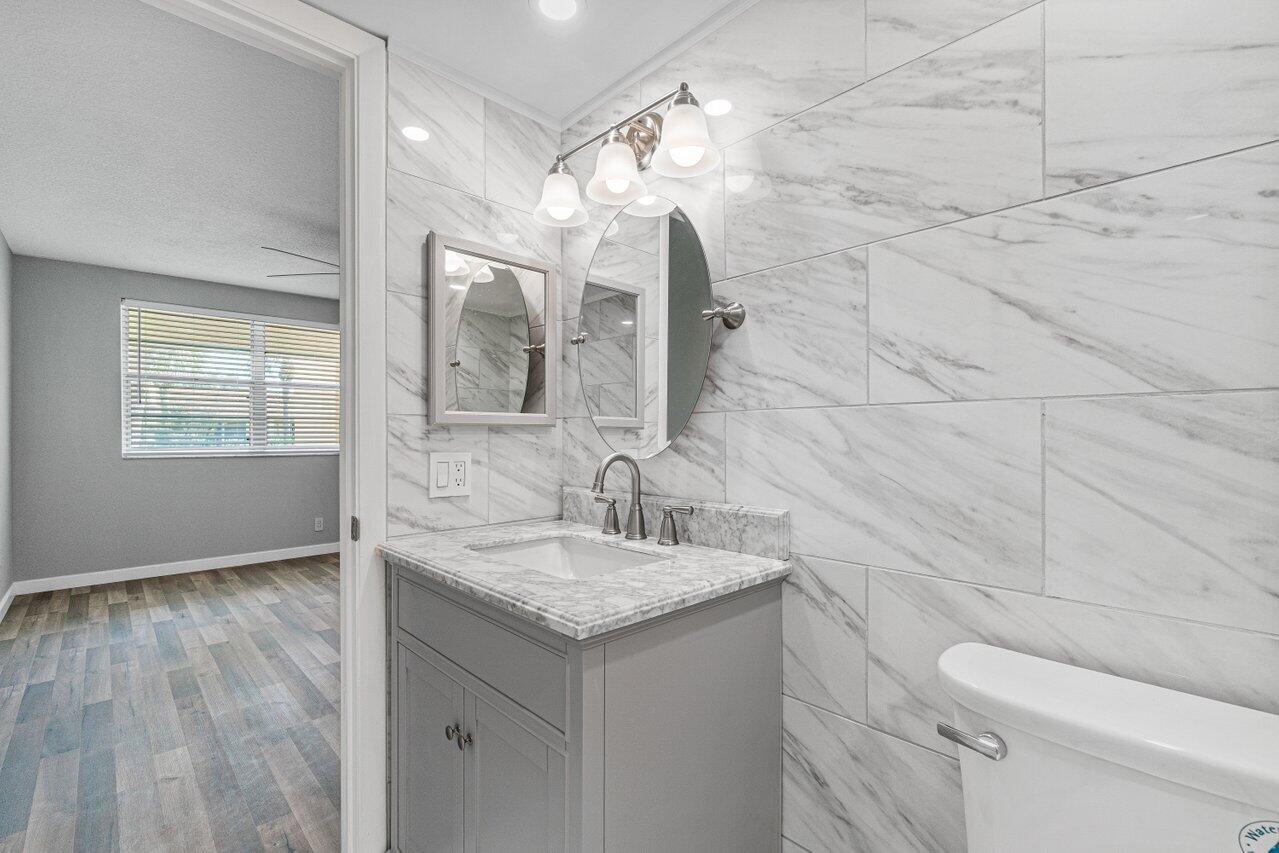 2945 Southwest 22nd Avenue, Unit 2070 Delray Beach, FL 33445 - Photo 13 of 29 022-2945Southwest22ndAvenue-DelrayBeach-