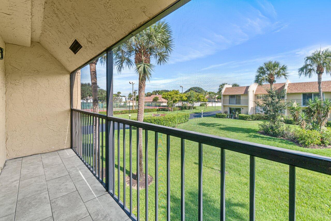2945 Southwest 22nd Avenue, Unit 2070 Delray Beach, FL 33445 - Photo 21 of 29 026-2945Southwest22ndAvenue-DelrayBeach-