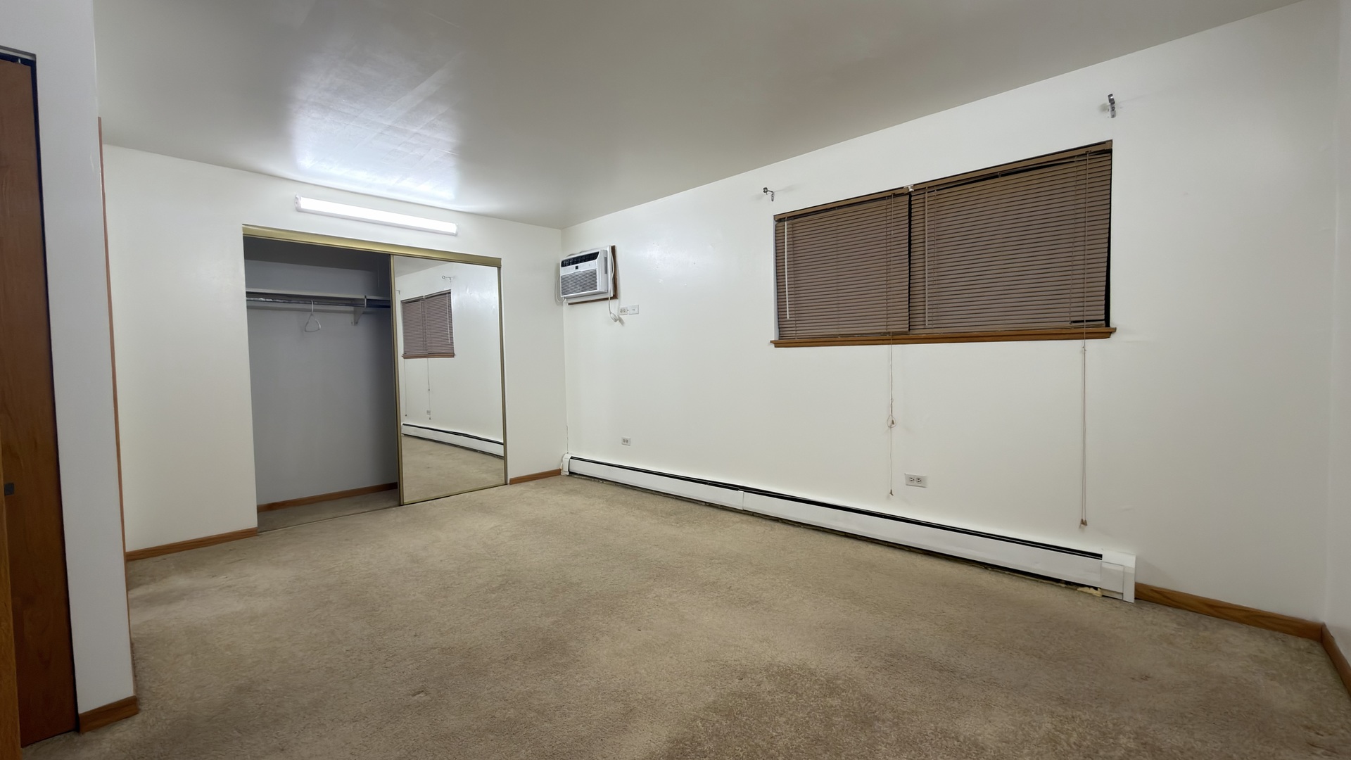 7305 West 157th Street, Unit 3D Orland Park, IL 60462 - Photo 12 of 15 an empty room with closet