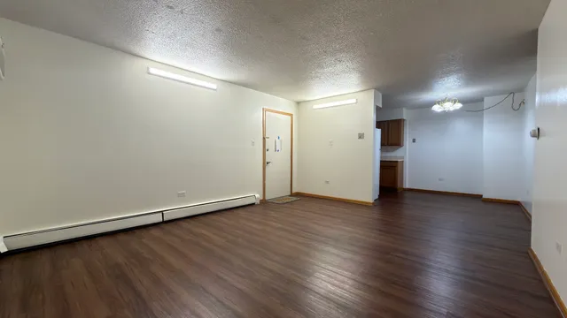 $1,900 | 7305 West 157th Street, Unit 3D, Orland Park, IL 60462