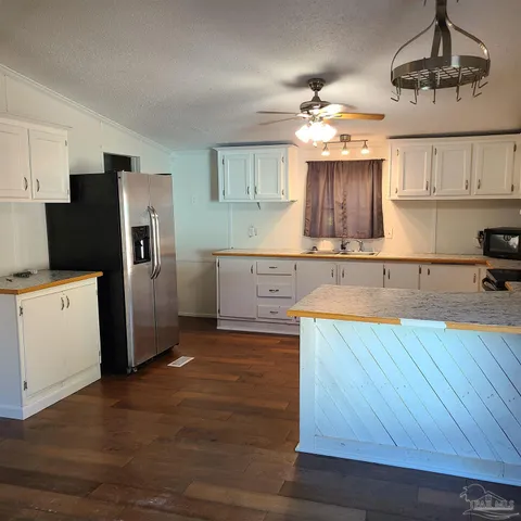 $1,195 | 1111 Mills Avenue, Pensacola, FL 32507