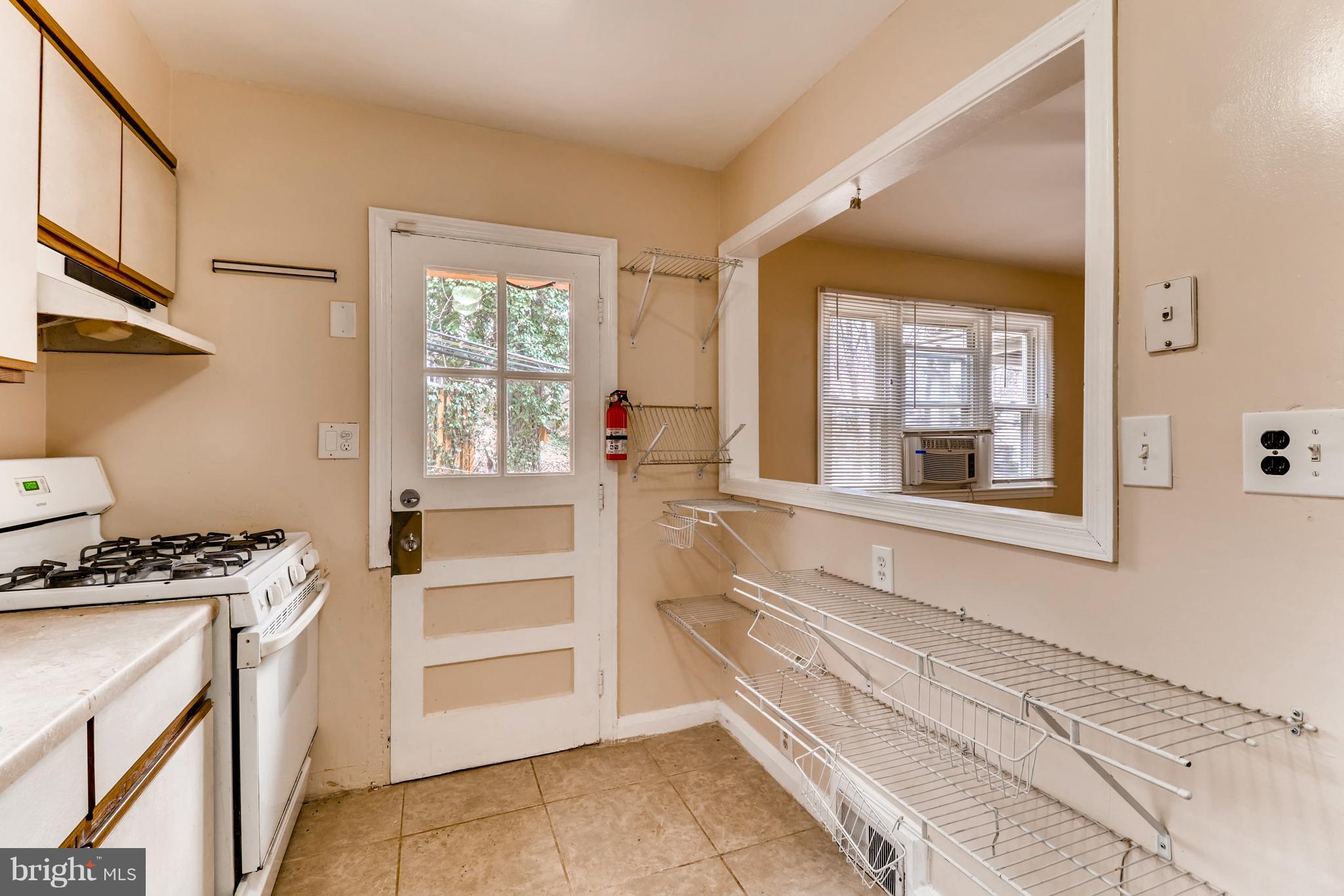 2247 Southland Road Baltimore, MD 21207 - Photo 11 of 33 Gallery Image 11