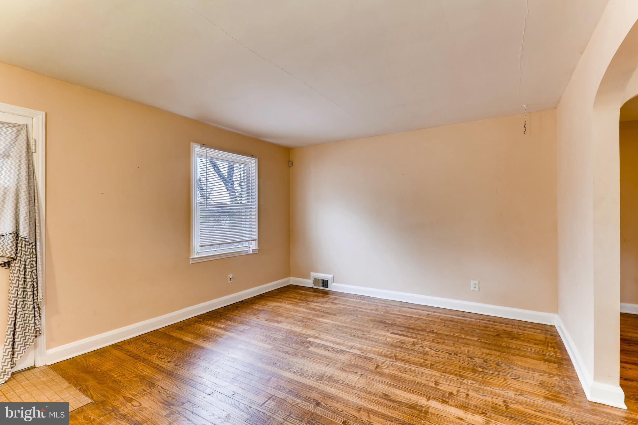 2247 Southland Road Baltimore, MD 21207 - Photo 6 of 33 Gallery Image 6