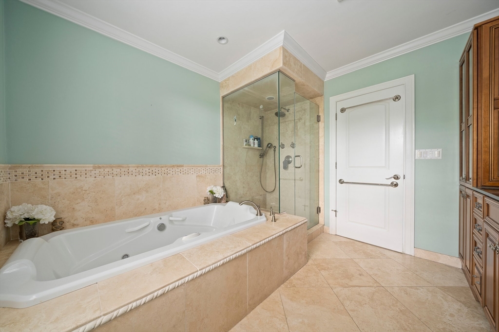 92 Clinton Road Weymouth, MA 02189 - Photo 12 of 29 Gallery Image 12