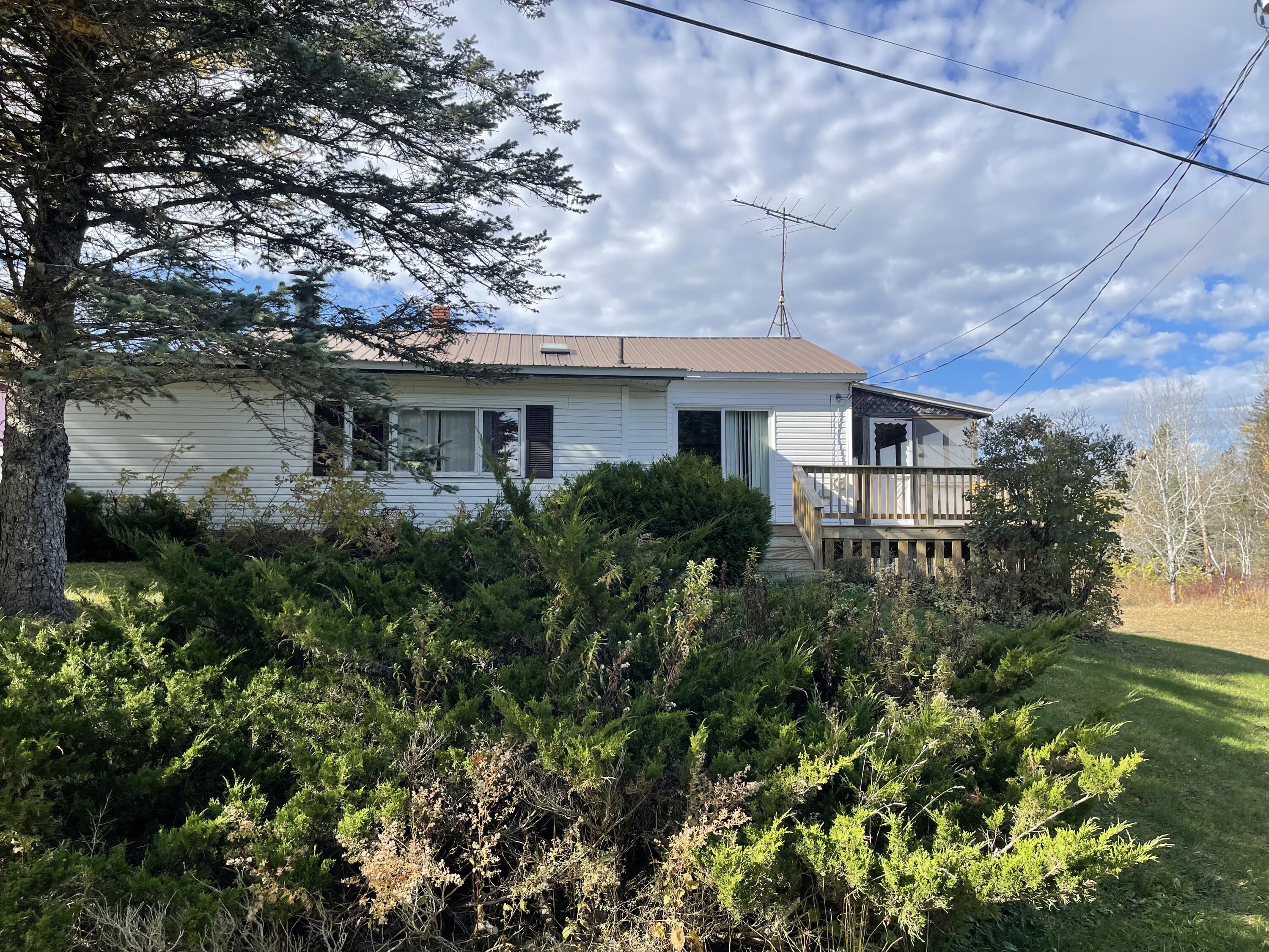 11 Martin Road Fort Fairfield, ME 04742 - Photo 2 of 49 IMG_7277