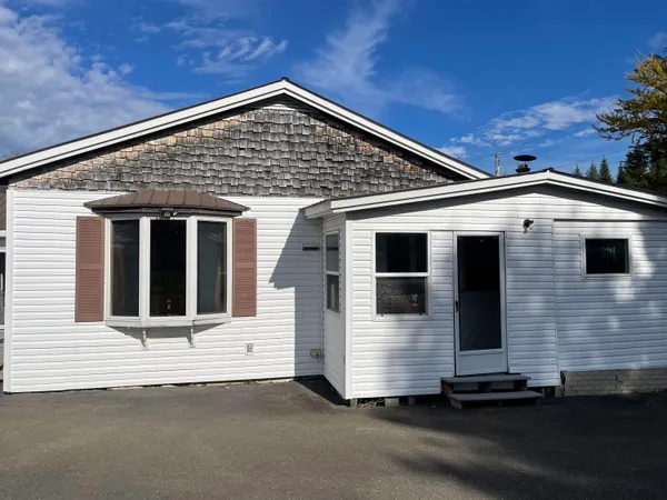 $169,900 | 11 Martin Road, Fort Fairfield, ME 04742