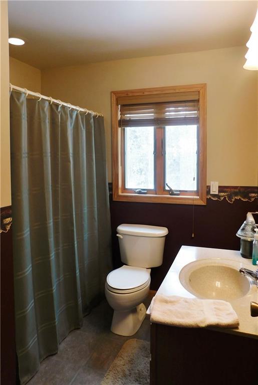 132 Luce Road Readfield, ME 04355 - Photo 16 of 31 1ST FLOOR GUEST BATH