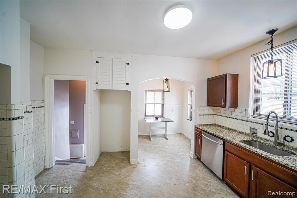 4100 Devonshire Road Detroit, MI 48224 - Photo 44 of 84